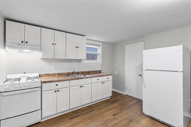 15 Maple Street, New Haven, CT 06511