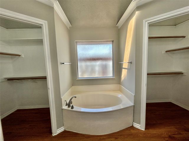7724 Sagebrush Court N, North Richland Hills, TX 76182