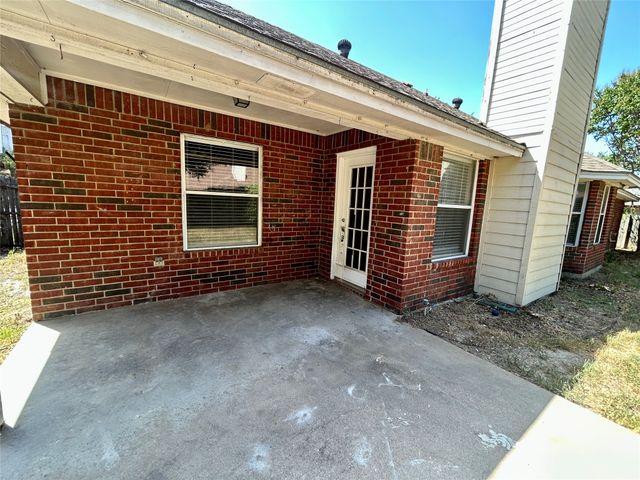 7724 Sagebrush Court N, North Richland Hills, TX 76182