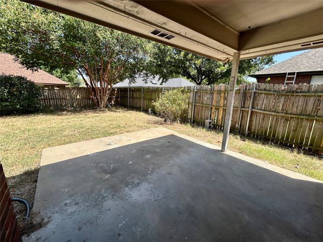 7724 Sagebrush Court N, North Richland Hills, TX 76182