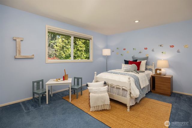 8400 SE 61st Street, Mercer Island, WA 98040