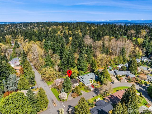 8400 SE 61st Street, Mercer Island, WA 98040