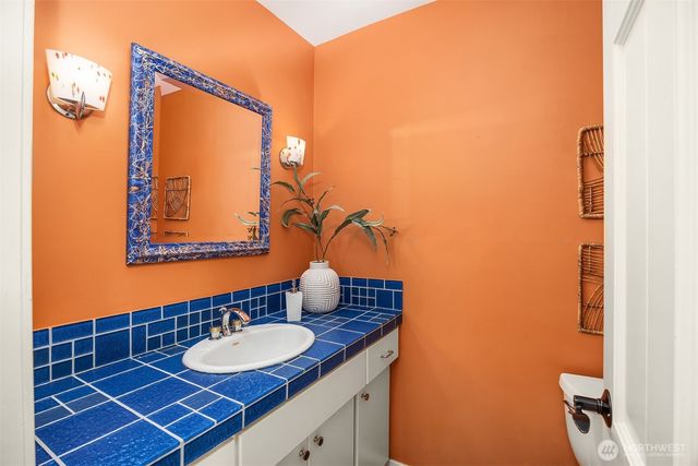 8400 SE 61st Street, Mercer Island, WA 98040