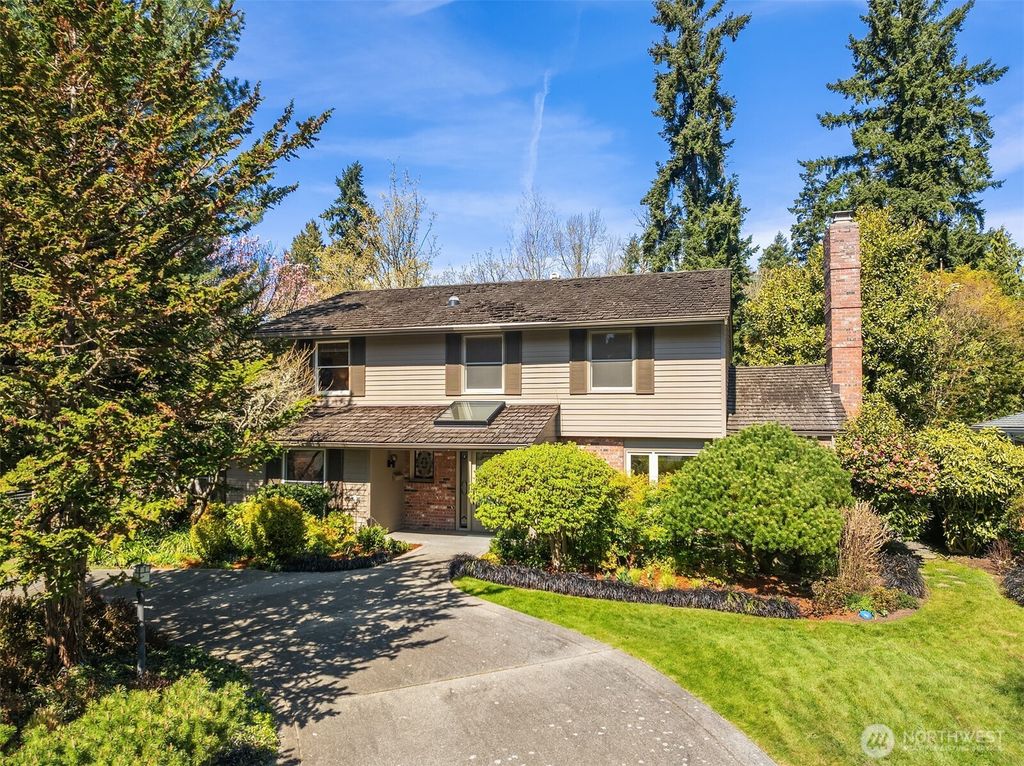 8400 SE 61st Street, Mercer Island, WA 98040