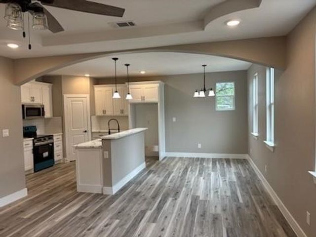 3211 Brazos River Drive, Granbury, TX 76048