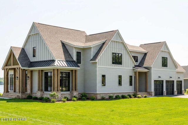 1 Forest Creek Pkwy, Oak Ridge, TN 37830