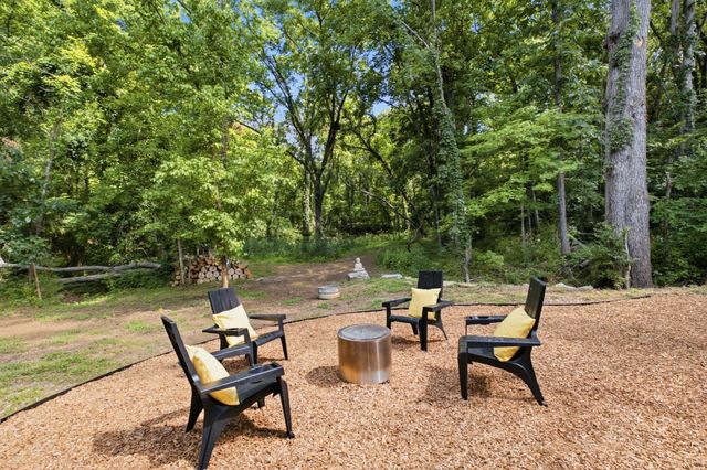 214 Hasty Dr, Goodlettsville, TN 37072