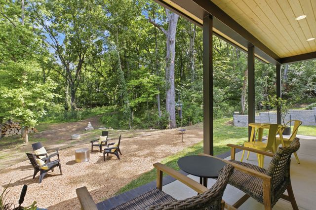 214 Hasty Dr, Goodlettsville, TN 37072