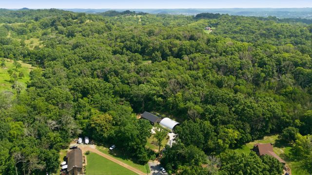 214 Hasty Dr, Goodlettsville, TN 37072