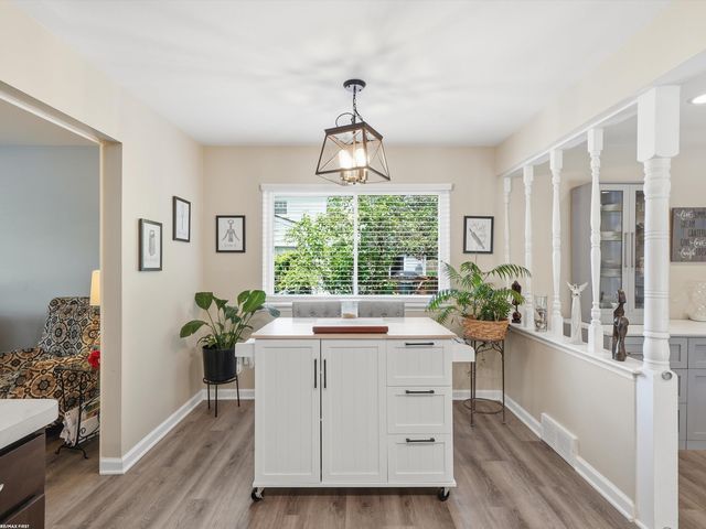 3830 Bristol Drive, Troy, MI 48083