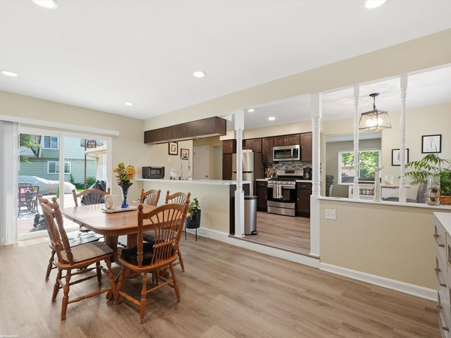 3830 Bristol Drive, Troy, MI 48083