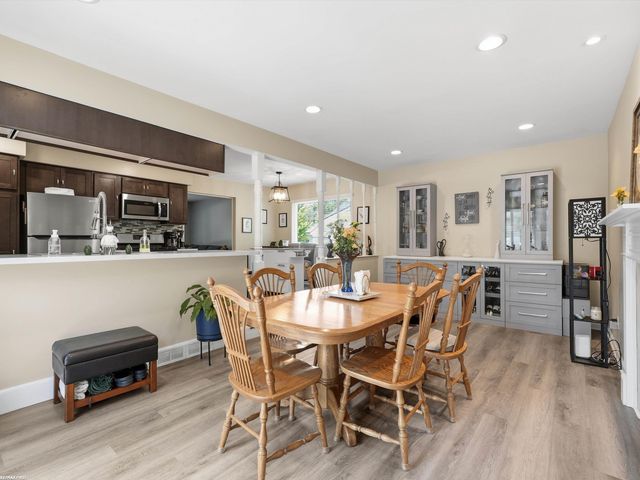 3830 Bristol Drive, Troy, MI 48083
