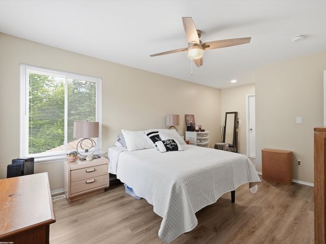 3830 Bristol Drive, Troy, MI 48083