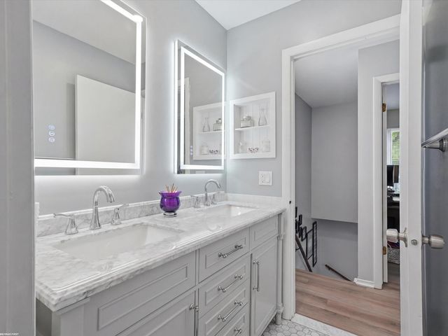 3830 Bristol Drive, Troy, MI 48083