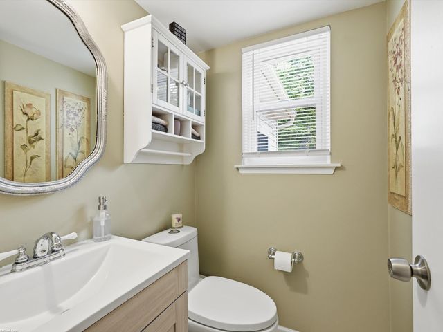 3830 Bristol Drive, Troy, MI 48083
