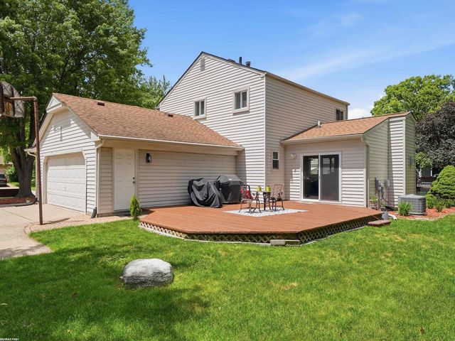 3830 Bristol Drive, Troy, MI 48083
