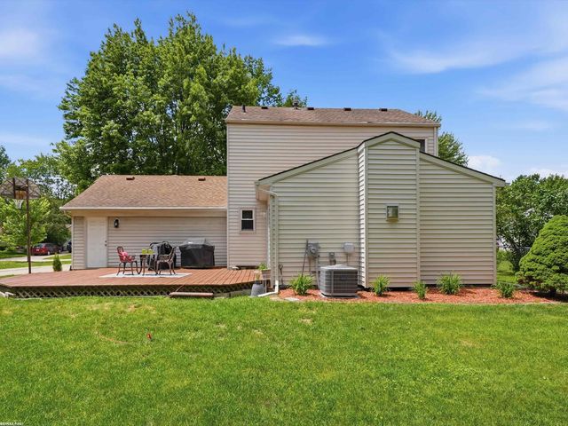 3830 Bristol Drive, Troy, MI 48083