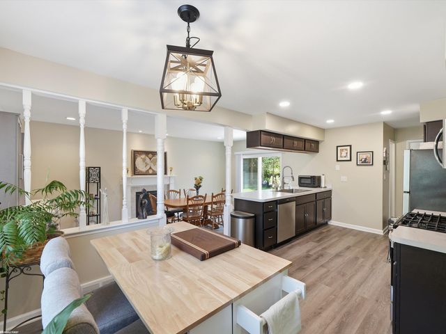 3830 Bristol Drive, Troy, MI 48083