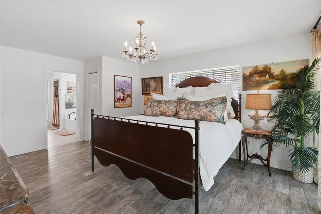 630 E Bridge Street, Granbury, TX 76048