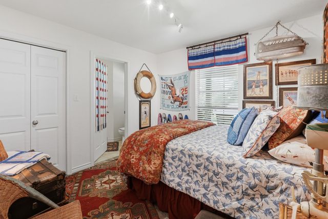 630 E Bridge Street, Granbury, TX 76048