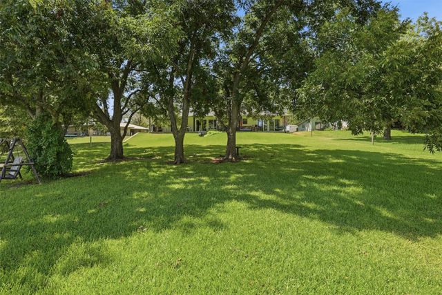 630 E Bridge Street, Granbury, TX 76048