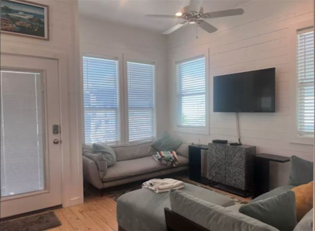 1624 S Eleventh St 2, Port Aransas, TX 78373