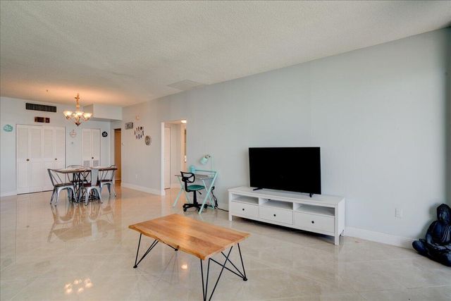 3450 S Ocean Boulevard 806, Palm Beach, FL 33480