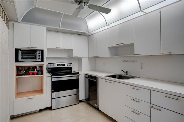 3450 S Ocean Boulevard 806, Palm Beach, FL 33480