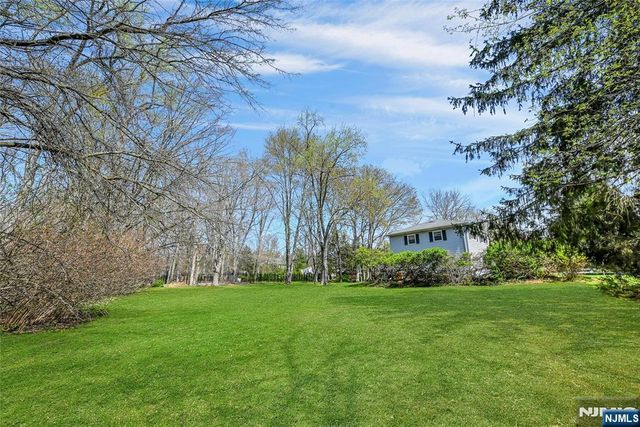 664 Woodside Avenue, River Vale, NJ 07675