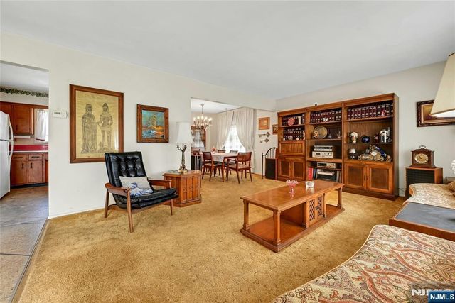 664 Woodside Avenue, River Vale, NJ 07675