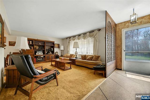 664 Woodside Avenue, River Vale, NJ 07675