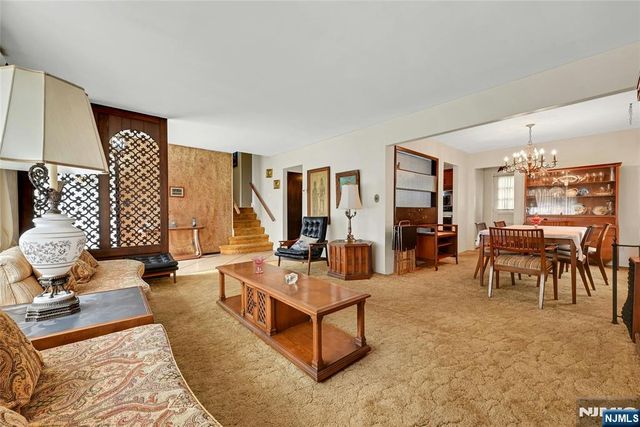 664 Woodside Avenue, River Vale, NJ 07675