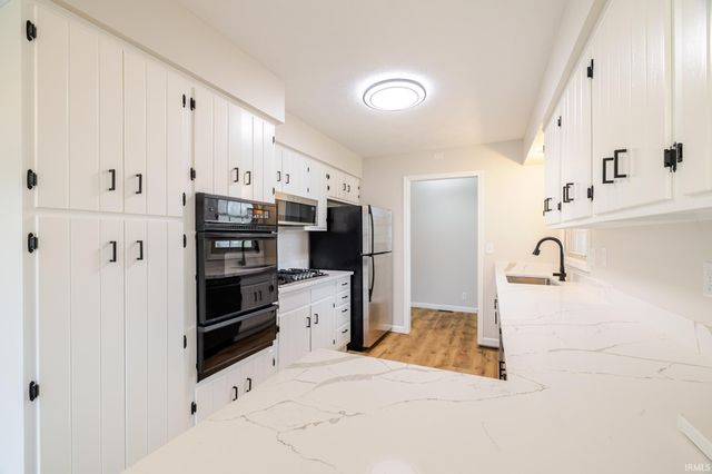 2120 E Arden Drive, Bloomington, IN 47401