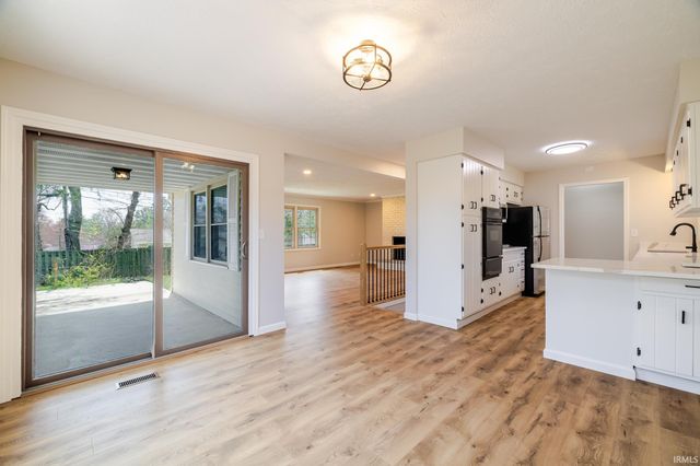 2120 E Arden Drive, Bloomington, IN 47401