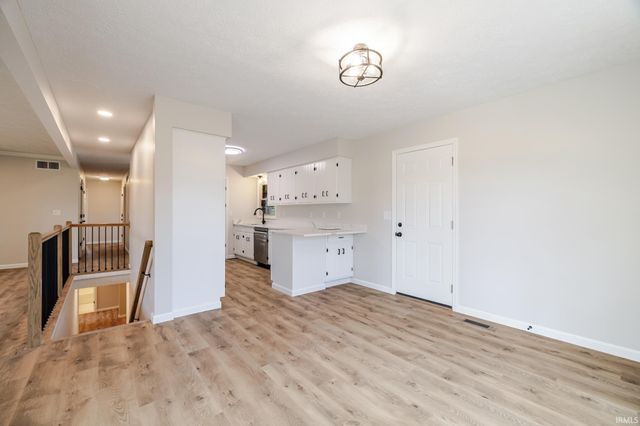 2120 E Arden Drive, Bloomington, IN 47401