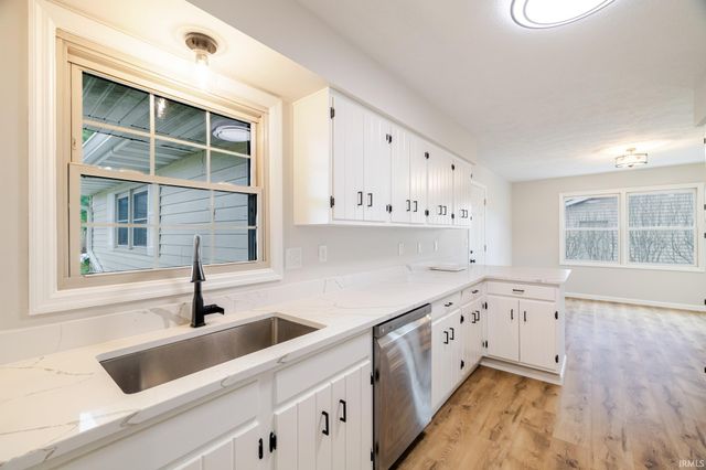 2120 E Arden Drive, Bloomington, IN 47401