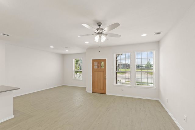 4509 Avion Drive, Sanger, TX 76266