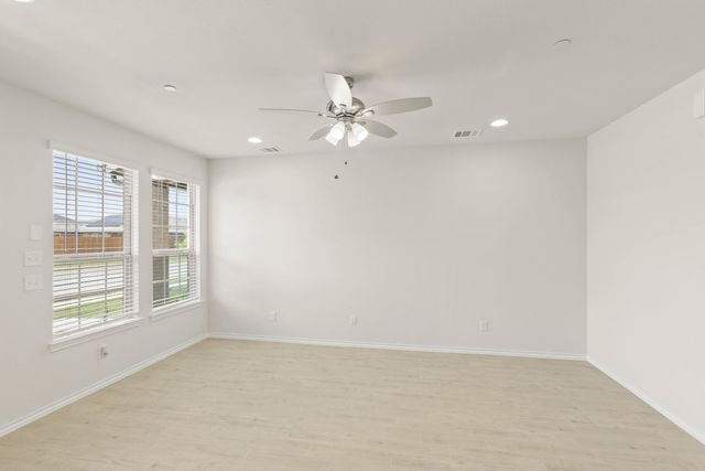 4509 Avion Drive, Sanger, TX 76266