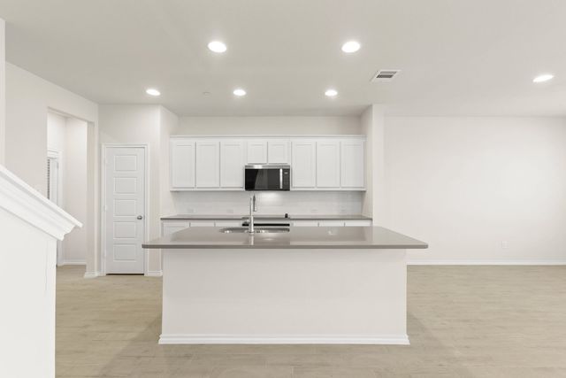 4509 Avion Drive, Sanger, TX 76266