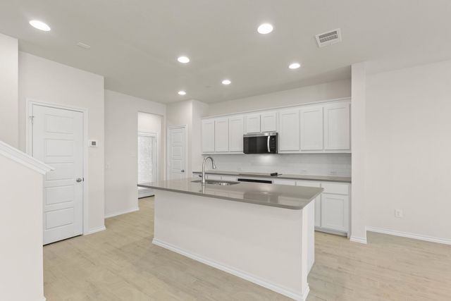 4509 Avion Drive, Sanger, TX 76266