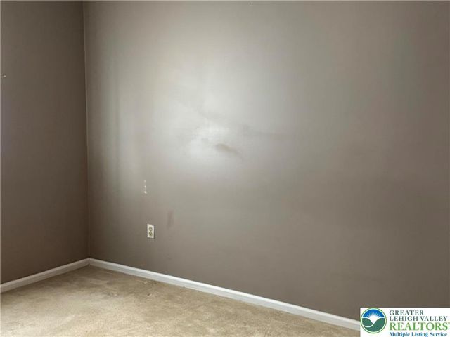 4266 Chestnut Drive, Lehigh Twp, PA 18088