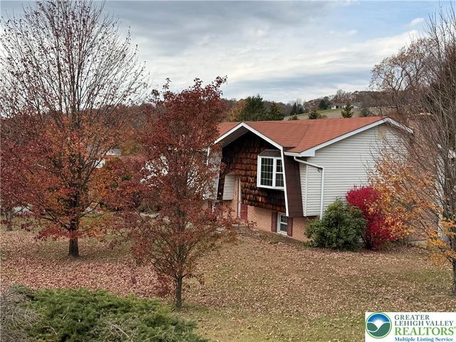 4266 Chestnut Drive, Lehigh Twp, PA 18088