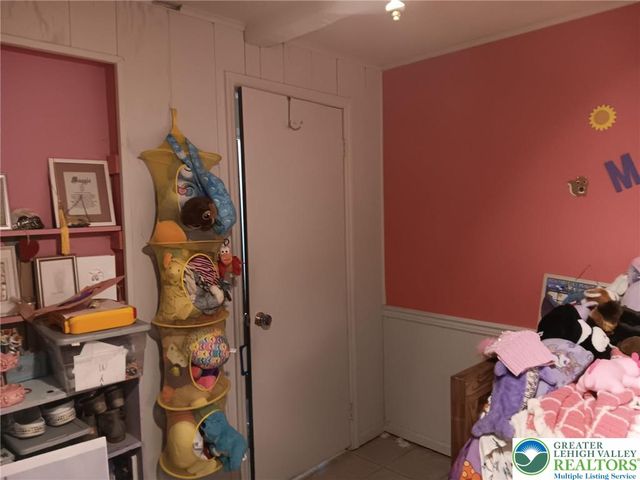 4266 Chestnut Drive, Lehigh Twp, PA 18088