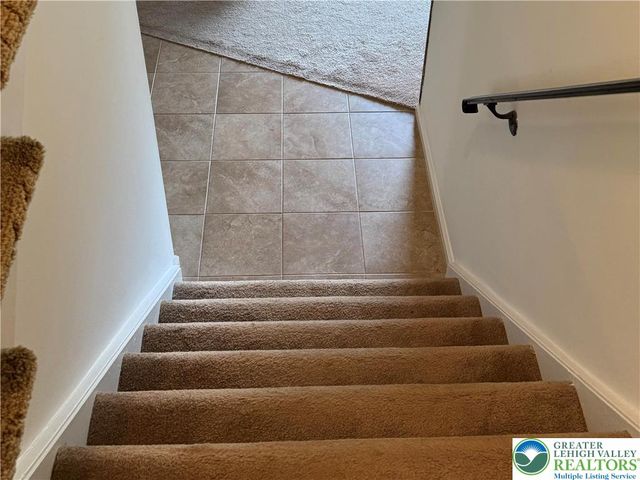 4266 Chestnut Drive, Lehigh Twp, PA 18088