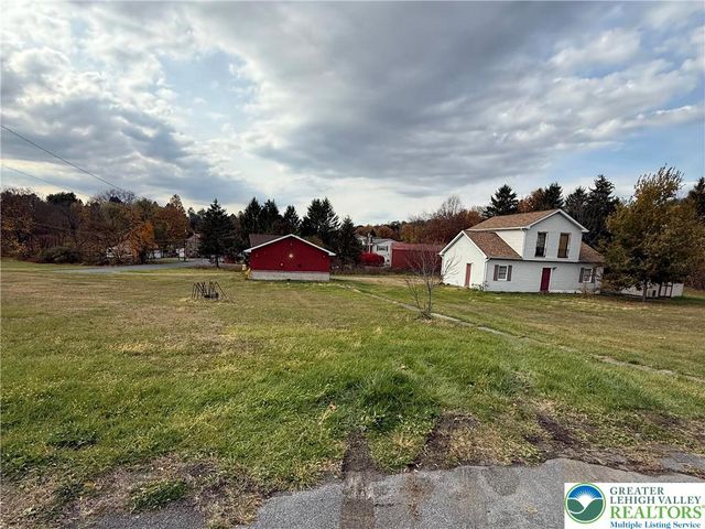 4266 Chestnut Drive, Lehigh Twp, PA 18088