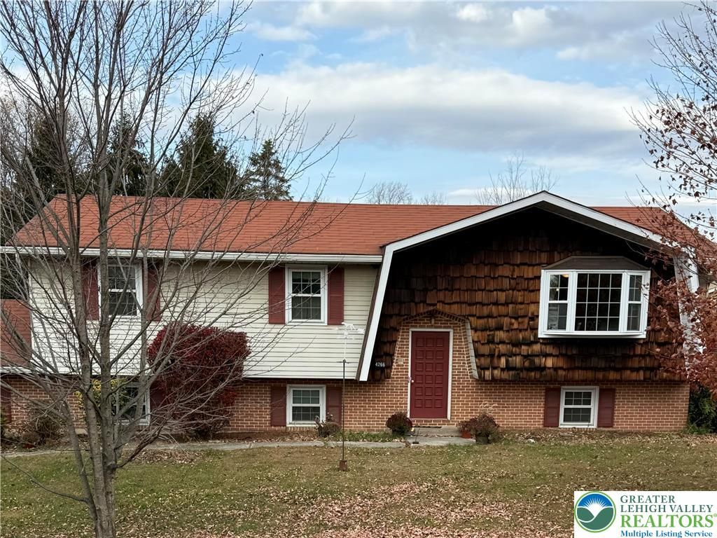 4266 Chestnut Drive, Lehigh Twp, PA 18088