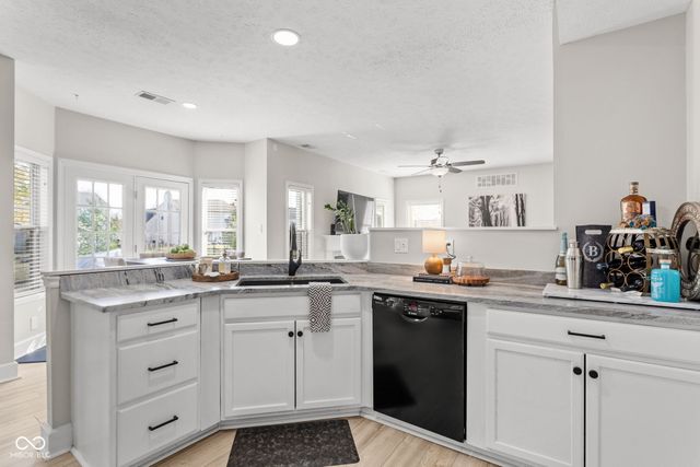 10381 Cerulean Drive, Noblesville, IN 46060