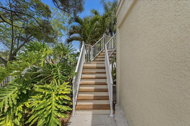 196 SHORE DRIVE, Palm Harbor, FL 34683