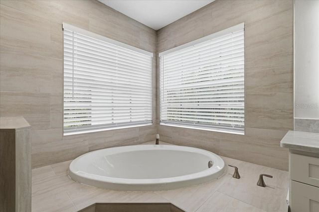 196 SHORE DRIVE, Palm Harbor, FL 34683