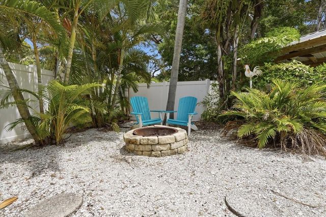 196 SHORE DRIVE, Palm Harbor, FL 34683